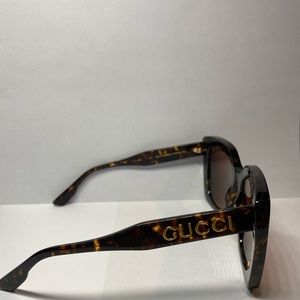 Gucci Sunglasses (BRAND NEW!)
Dark Tortoiseshell Gg1151s 003 51-23-145
